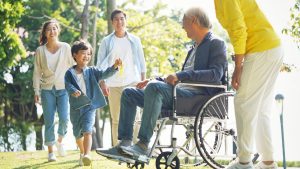 高齢者の趣味と生きがいを支える！老人ホームのアクティビティ特集